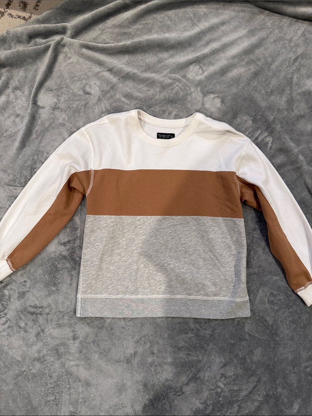 Abercrombie & Fitch - Sweater (White, Brown and Gray)